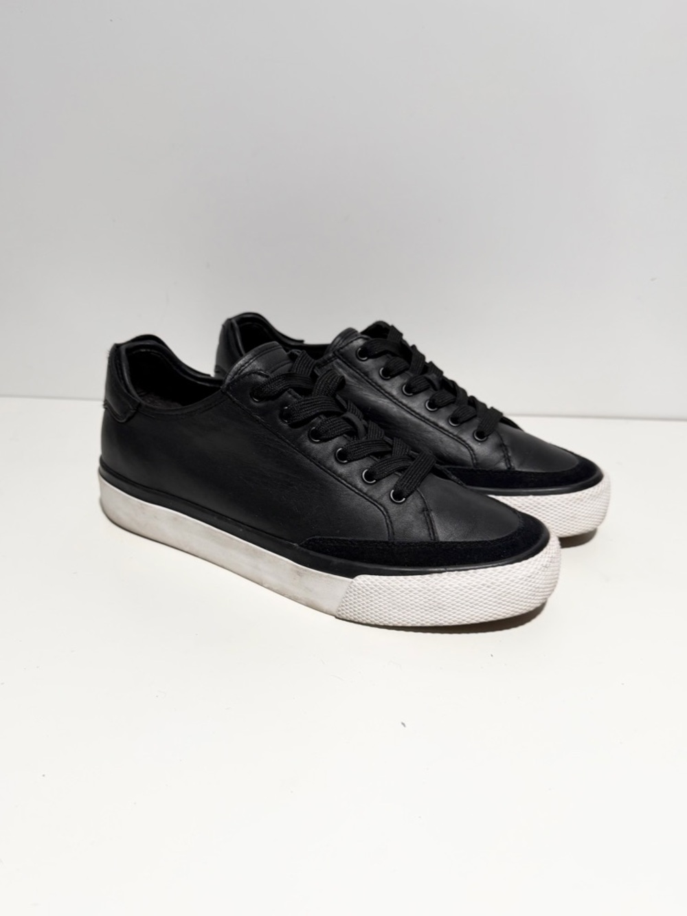 Rag and Bone Black Leather Low-Top Sneakers 40